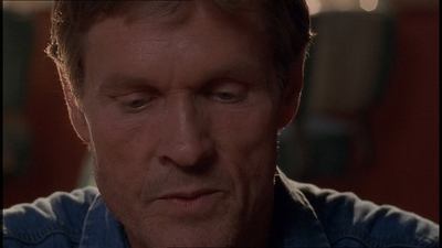 ROSWELL_-_E1X21_THE_WHITE_ROOM_159.jpg