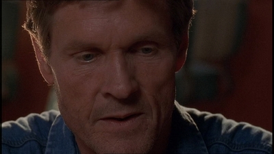 ROSWELL_-_E1X21_THE_WHITE_ROOM_168.jpg