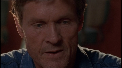 ROSWELL_-_E1X21_THE_WHITE_ROOM_169.jpg