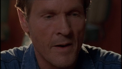 ROSWELL_-_E1X21_THE_WHITE_ROOM_176.jpg