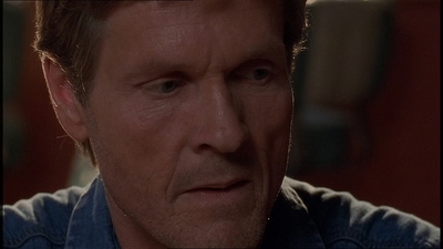 ROSWELL_-_E1X21_THE_WHITE_ROOM_192.jpg