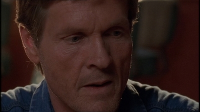 ROSWELL_-_E1X21_THE_WHITE_ROOM_195.jpg