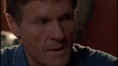 ROSWELL_-_E1X21_THE_WHITE_ROOM_213.jpg