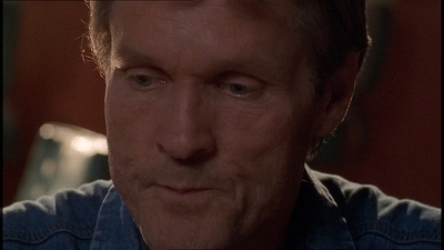 ROSWELL_-_E1X21_THE_WHITE_ROOM_252.jpg