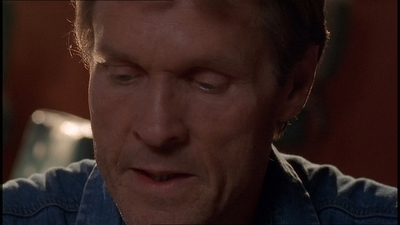 ROSWELL_-_E1X21_THE_WHITE_ROOM_258.jpg
