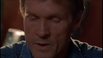 ROSWELL_-_E1X21_THE_WHITE_ROOM_261.jpg