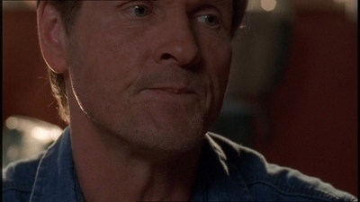ROSWELL_-_E1X21_THE_WHITE_ROOM_271.jpg