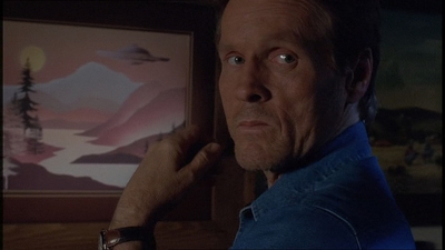 ROSWELL_-_E1X21_THE_WHITE_ROOM_286.jpg