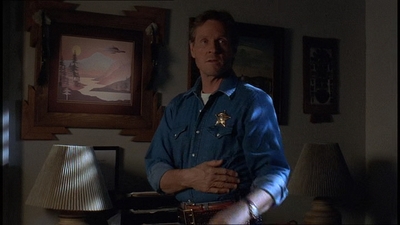 ROSWELL_-_E1X21_THE_WHITE_ROOM_313.jpg