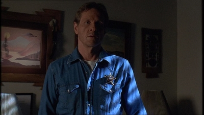 ROSWELL_-_E1X21_THE_WHITE_ROOM_325.jpg