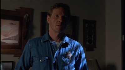 ROSWELL_-_E1X21_THE_WHITE_ROOM_344.jpg