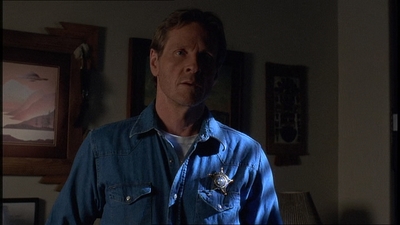 ROSWELL_-_E1X21_THE_WHITE_ROOM_348.jpg