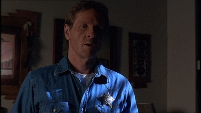ROSWELL_-_E1X21_THE_WHITE_ROOM_368.jpg