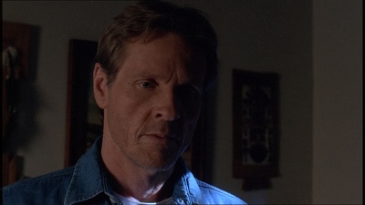 ROSWELL_-_E1X21_THE_WHITE_ROOM_394.jpg