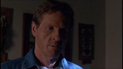 ROSWELL_-_E1X21_THE_WHITE_ROOM_395.jpg