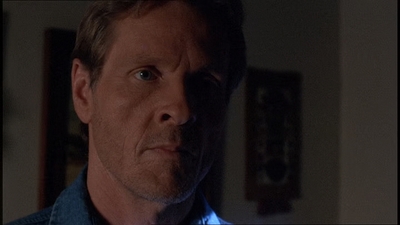 ROSWELL_-_E1X21_THE_WHITE_ROOM_418.jpg