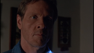 ROSWELL_-_E1X21_THE_WHITE_ROOM_419.jpg