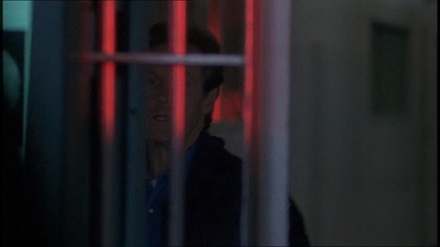 ROSWELL_-_E1X21_THE_WHITE_ROOM_426.jpg