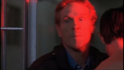ROSWELL_-_E1X21_THE_WHITE_ROOM_478.jpg
