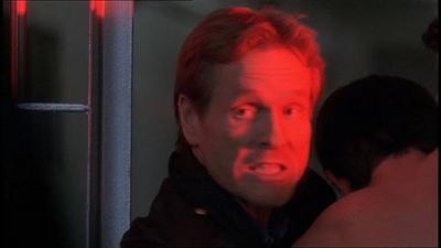 ROSWELL_-_E1X21_THE_WHITE_ROOM_495.jpg