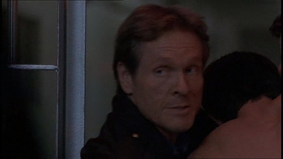 ROSWELL_-_E1X21_THE_WHITE_ROOM_496.jpg