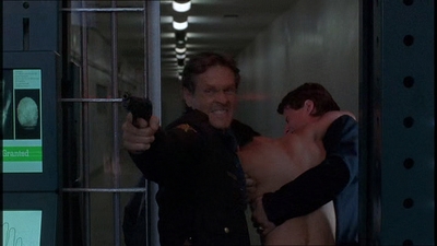 ROSWELL_-_E1X21_THE_WHITE_ROOM_518.jpg