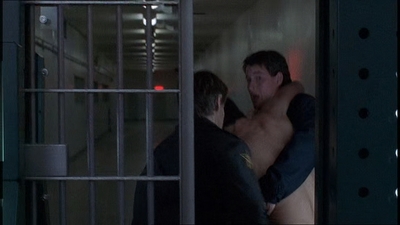 ROSWELL_-_E1X21_THE_WHITE_ROOM_527.jpg
