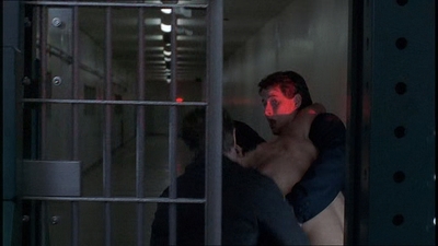 ROSWELL_-_E1X21_THE_WHITE_ROOM_532.jpg