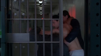ROSWELL_-_E1X21_THE_WHITE_ROOM_544.jpg