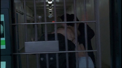 ROSWELL_-_E1X21_THE_WHITE_ROOM_559.jpg