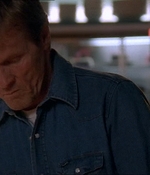 ROSWELL_-_E1X21_THE_WHITE_ROOM_025.jpg