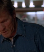 ROSWELL_-_E1X21_THE_WHITE_ROOM_030.jpg