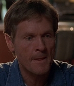 ROSWELL_-_E1X21_THE_WHITE_ROOM_071.jpg