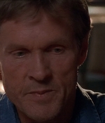 ROSWELL_-_E1X21_THE_WHITE_ROOM_125.jpg