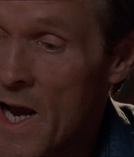 ROSWELL_-_E1X21_THE_WHITE_ROOM_244.jpg