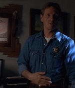ROSWELL_-_E1X21_THE_WHITE_ROOM_320.jpg