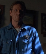 ROSWELL_-_E1X21_THE_WHITE_ROOM_326.jpg