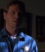 ROSWELL_-_E1X21_THE_WHITE_ROOM_381.jpg