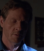 ROSWELL_-_E1X21_THE_WHITE_ROOM_399.jpg