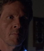 ROSWELL_-_E1X21_THE_WHITE_ROOM_423.jpg