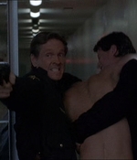 ROSWELL_-_E1X21_THE_WHITE_ROOM_508.jpg