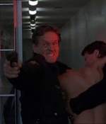 ROSWELL_-_E1X21_THE_WHITE_ROOM_515.jpg