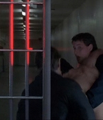 ROSWELL_-_E1X21_THE_WHITE_ROOM_531.jpg