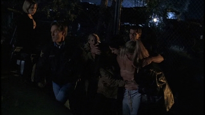 ROSWELL_-_E1X22_DESTINY_0034.jpg