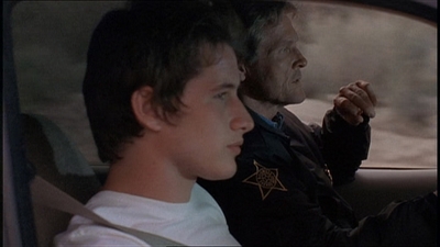 ROSWELL_-_E1X22_DESTINY_0088.jpg