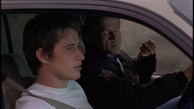 ROSWELL_-_E1X22_DESTINY_0118.jpg