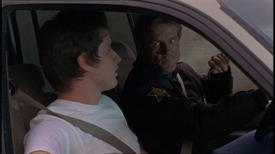 ROSWELL_-_E1X22_DESTINY_0122.jpg