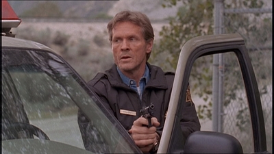 ROSWELL_-_E1X22_DESTINY_0132.jpg