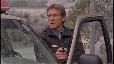 ROSWELL_-_E1X22_DESTINY_0133.jpg