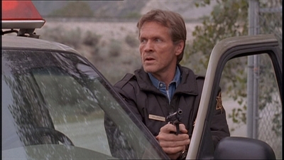 ROSWELL_-_E1X22_DESTINY_0136.jpg